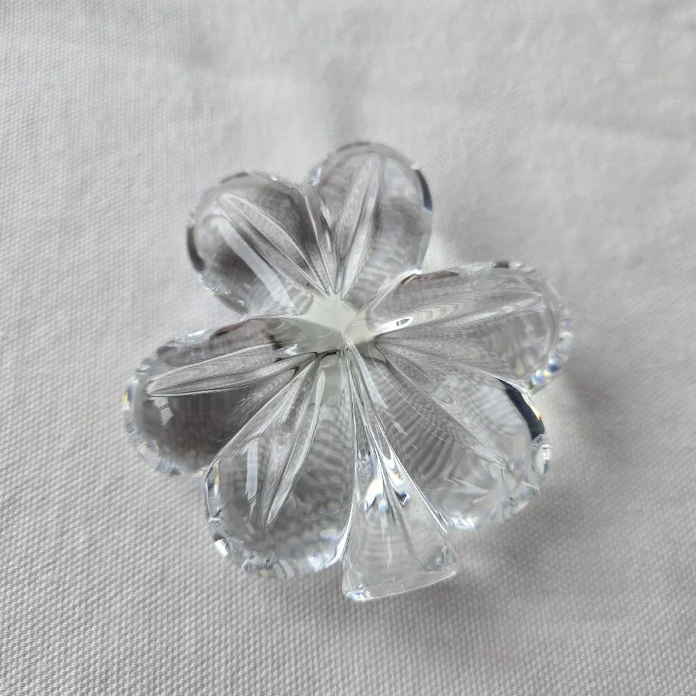 Waterford Crystal Shamrock from Ireland - Picture 2 of 6